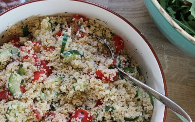 Cous-Cous Salat mit Tomaten, Gurke und Minze